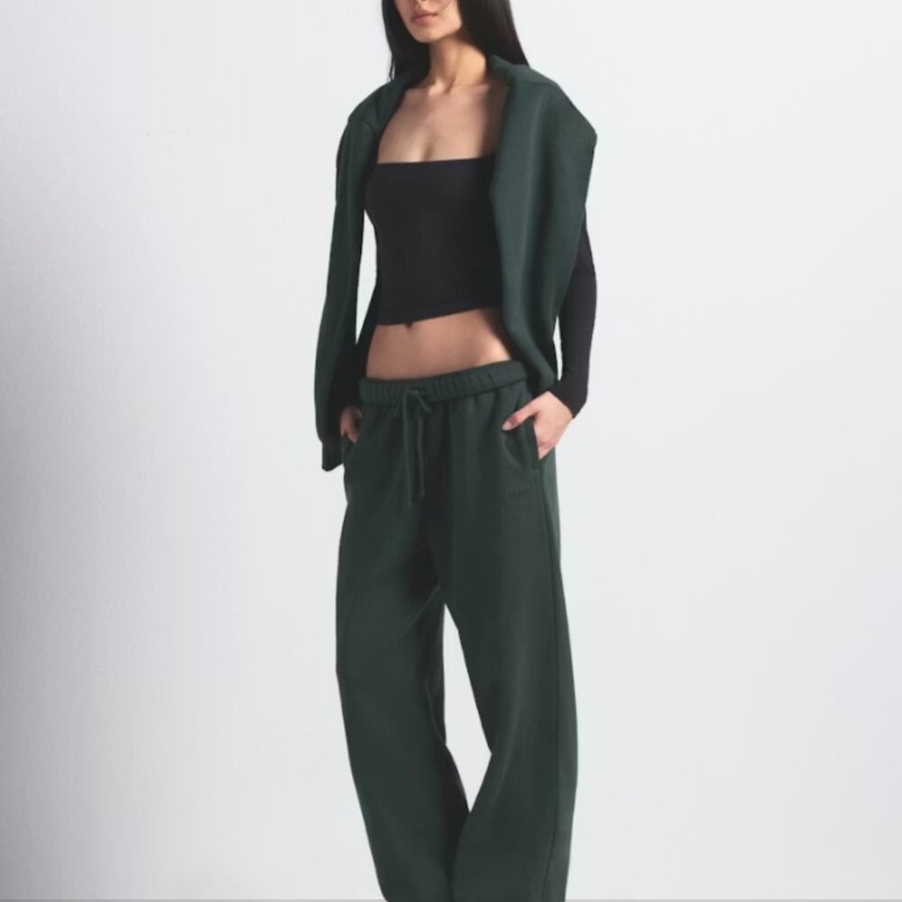 SKIMS‎ Classic Fleece Straight Leg Pant / Size S & M / NWT / MSRP $191 - Picture 4 of 6